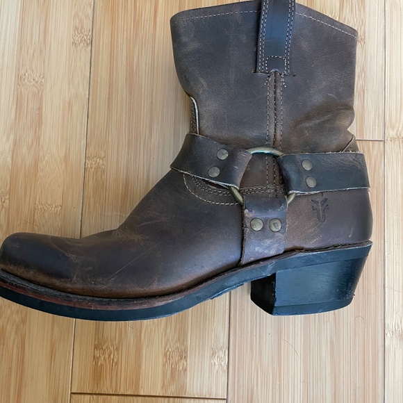 women frye boots (vintage) - Picture 8 of 16